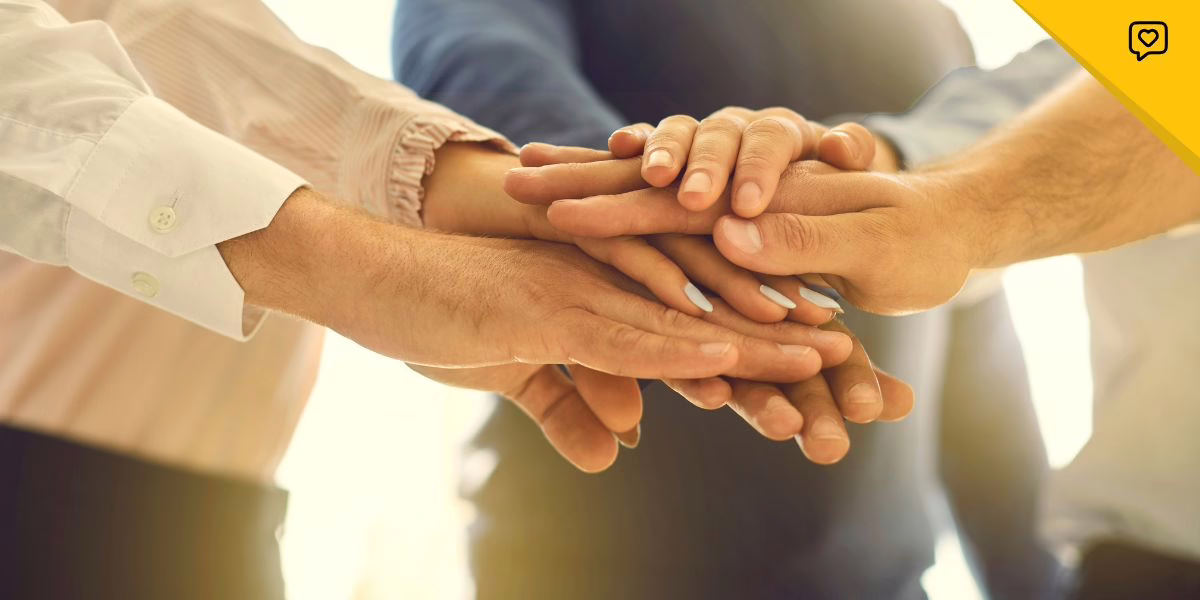La Solidaridad entre Hermanos: Un Mandato Divino